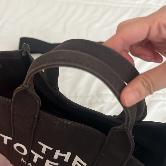 Marc Jacobs Black Tote Bag - Picture 3 of 7